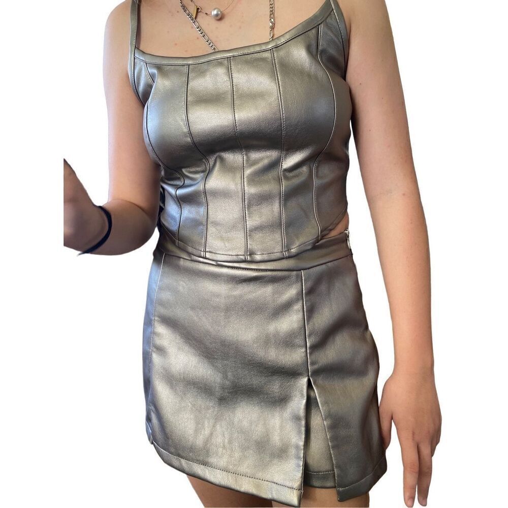 Kirious NWOT Space Age Outfit Set Metallic Skort/ Crop Top Cyberpunk Steampunk S